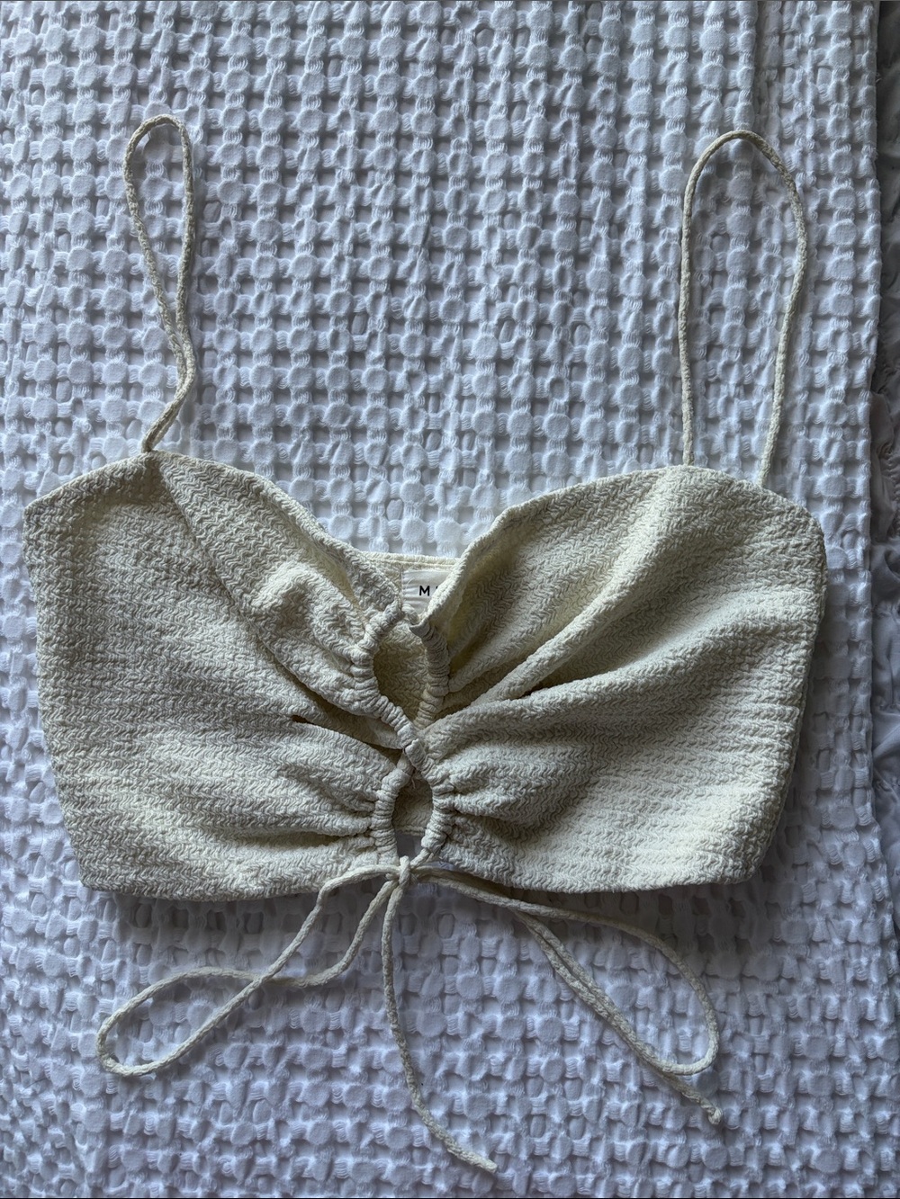 Women’s Cream Textured Ruched Tie-Front Camisole